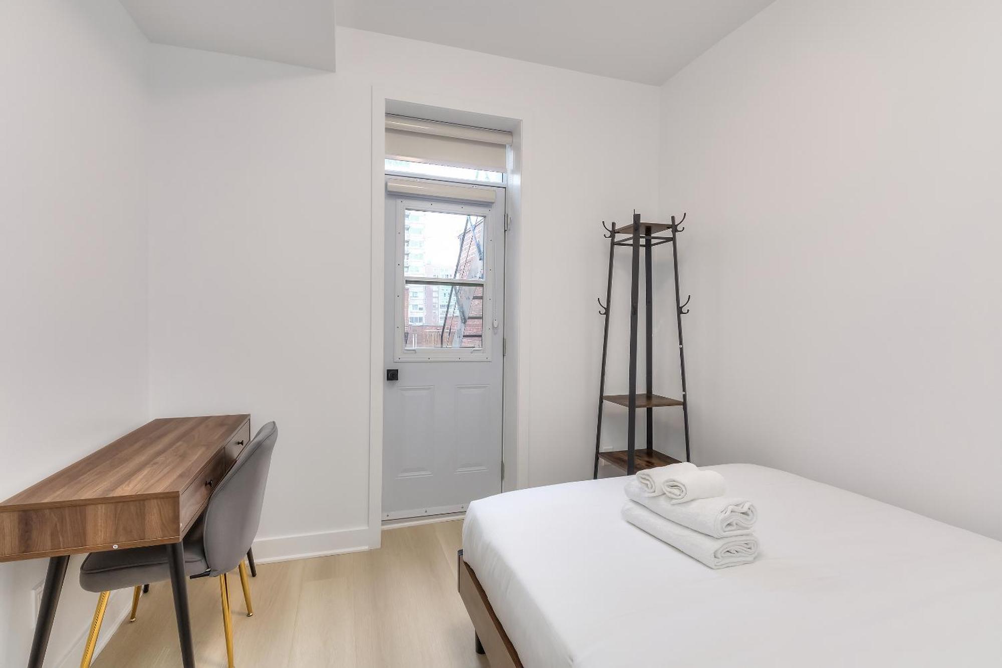 Free Indoor Parking Cozy & Spacious Condo In Heart Of Downtown Μόντρεαλ Εξωτερικό φωτογραφία